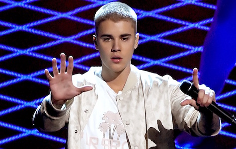 Watch Justin Bieber Fall Off the Stage During a Concert in Canada